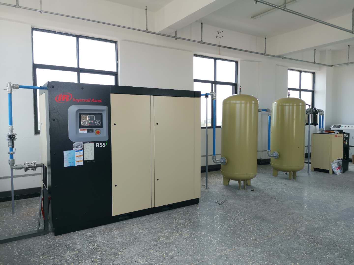 绾虹粐琛屼笟瀹㈡埛